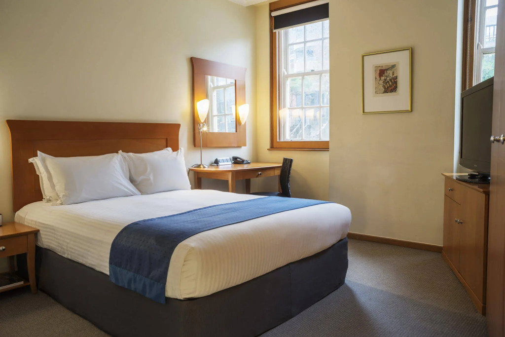 Sydney Harbour Hotel