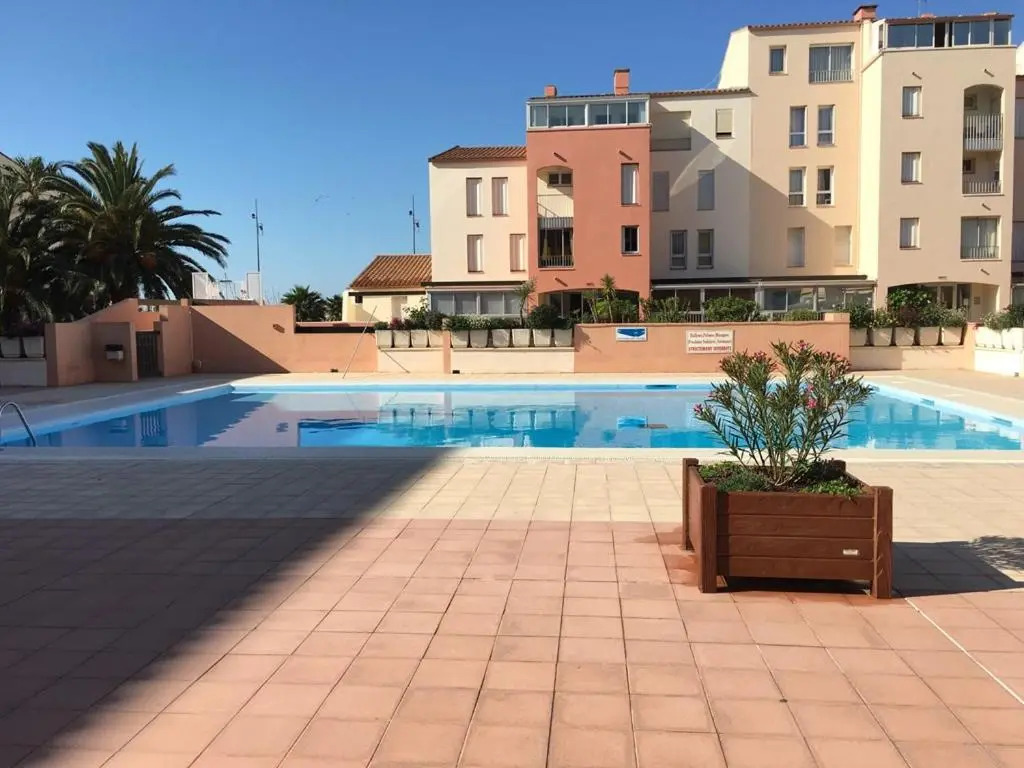 2 Pièces 35 M² Cap D'Agde, Centre Port, Bel Appartement Type 2 Loggia Piscine