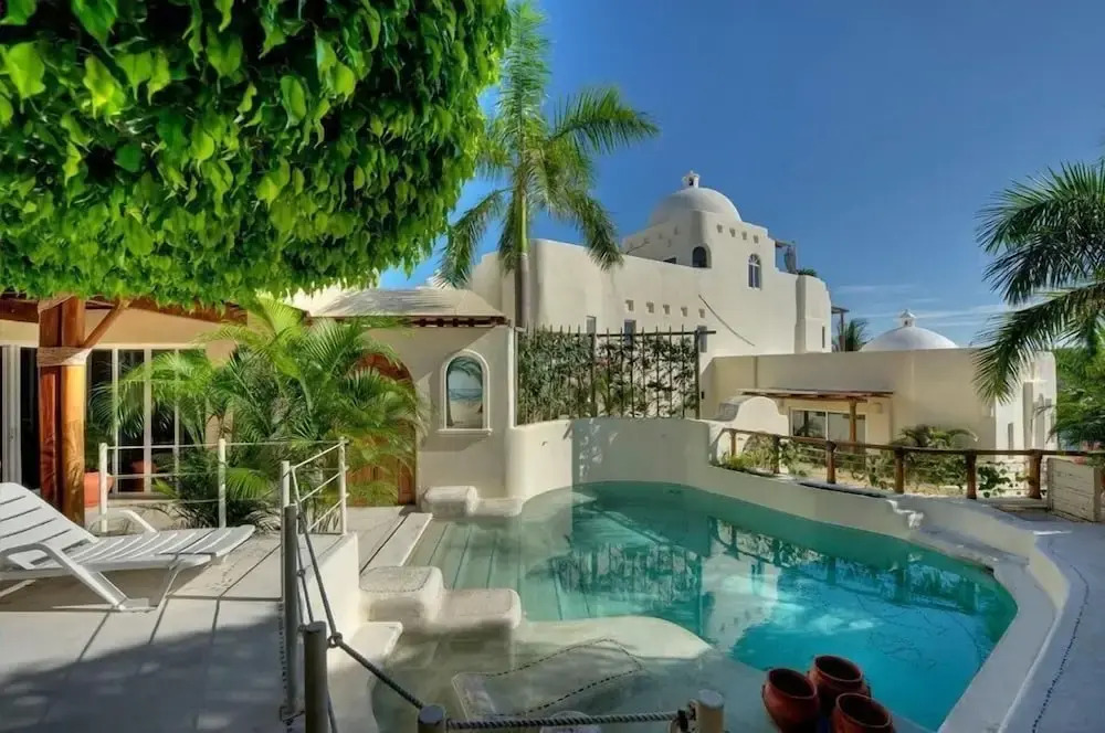 1013 - Villa Maya