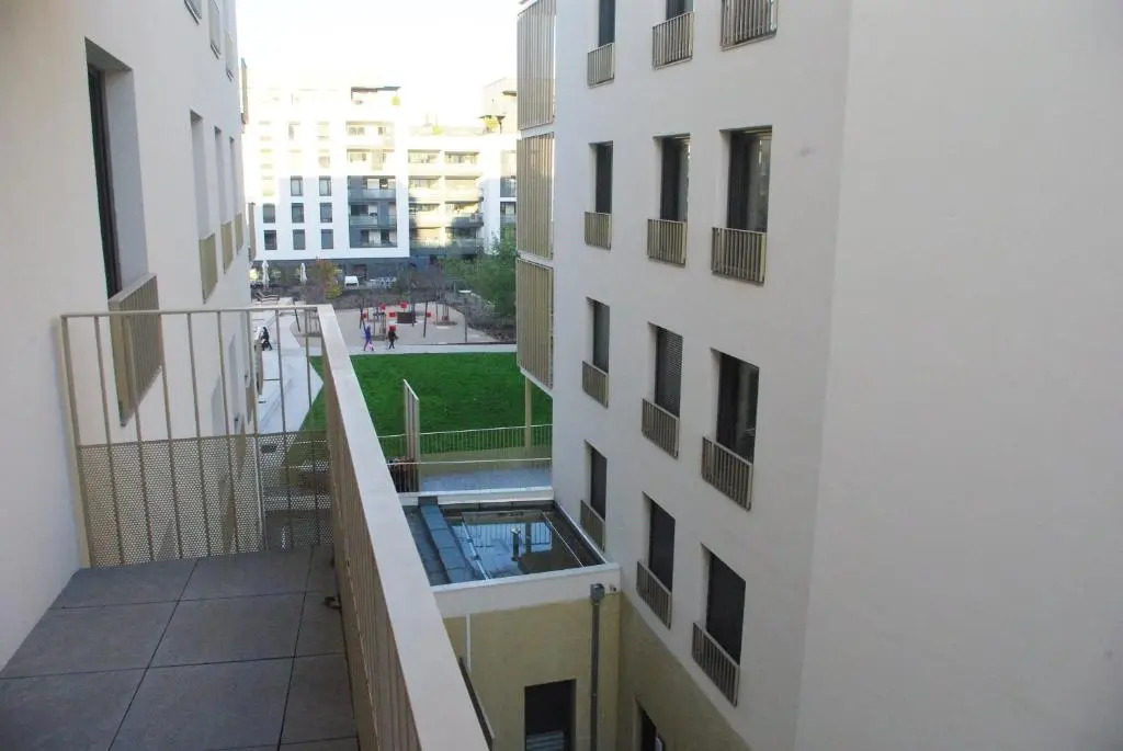 Appartement avec Balcon Immeuble Standing