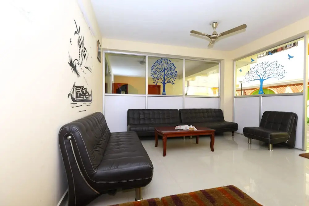 Hotel Rich Residency