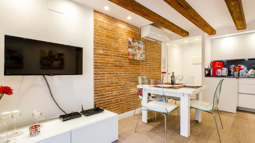 UD Apartments - Vintage Suite 1 (2BR) - MID TERM RENTALS