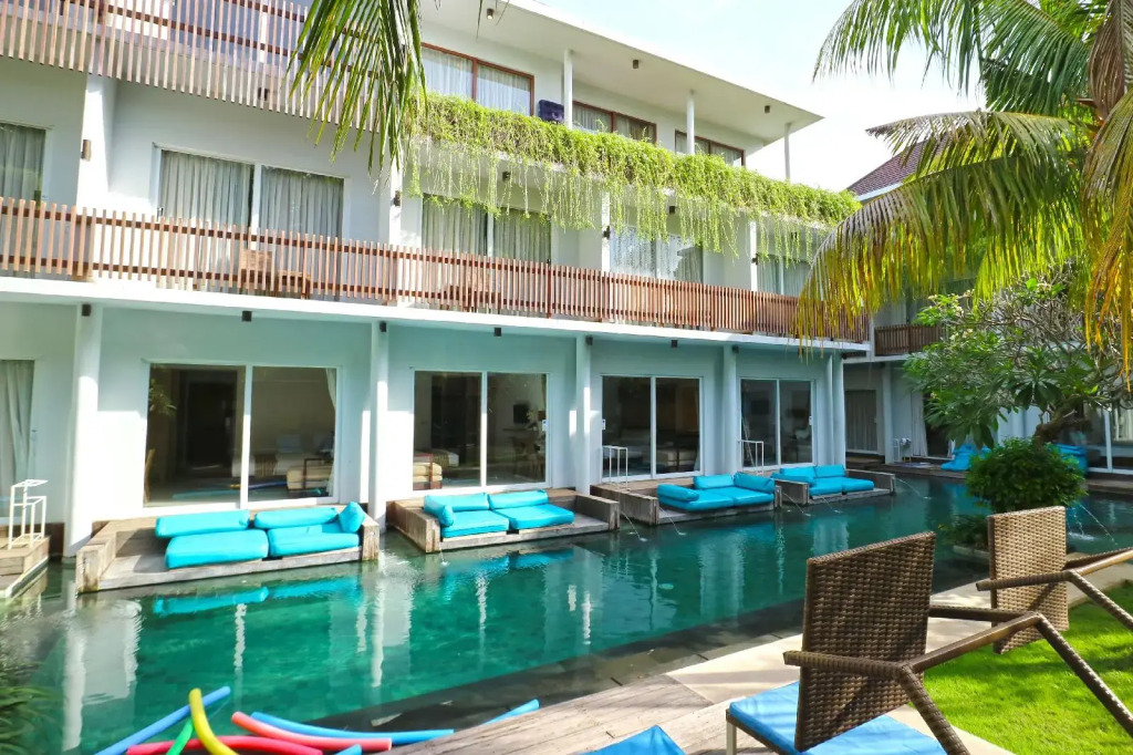 Aquarius Star Hotel