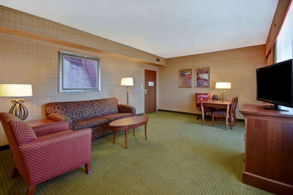 Embassy Suites by Hilton at Hot Springs Convention Center