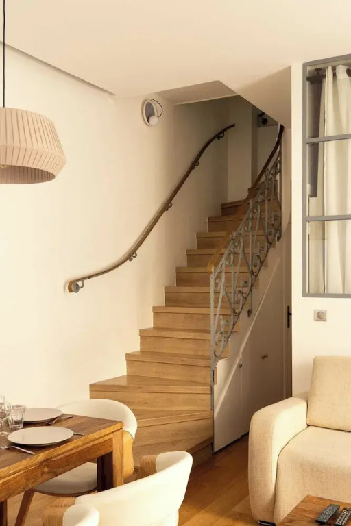 Amazing Apartment 2br/6p - Nation/voltaire