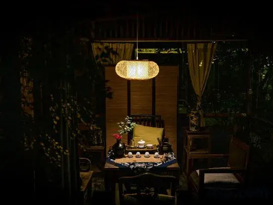 Jiankuan Mountain House Hostel