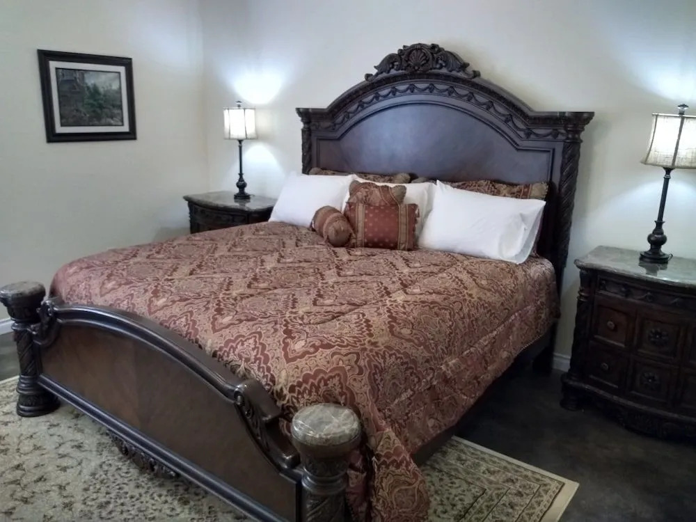 Swantown Inn