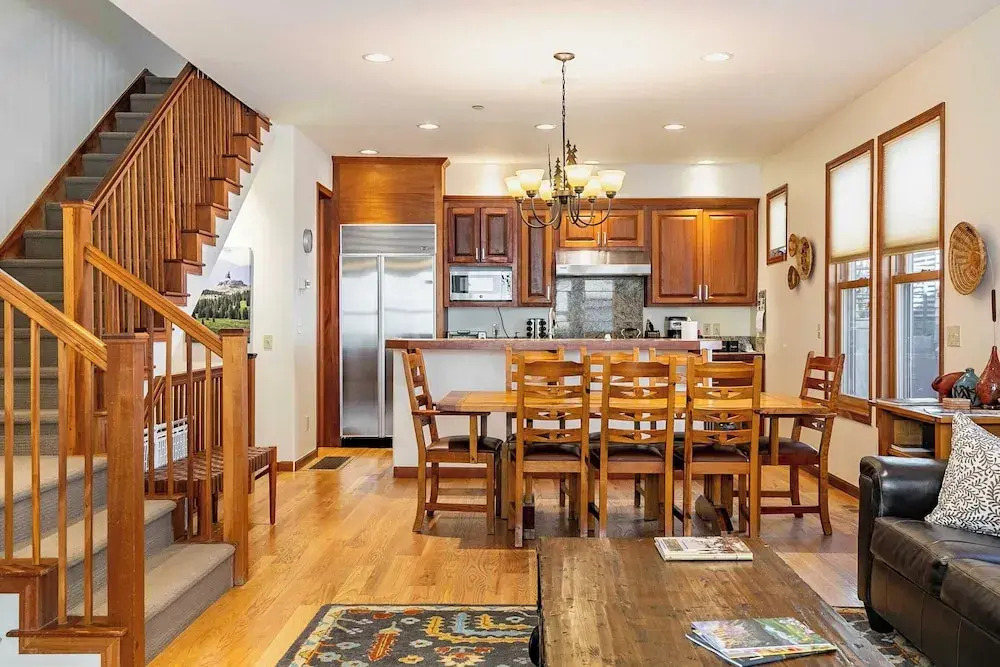 Pacific Street Townhome 514b by Avantstay Cute Townhouse in the Heart of Telluride!