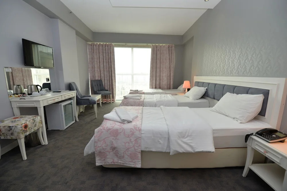 Peker Hotel