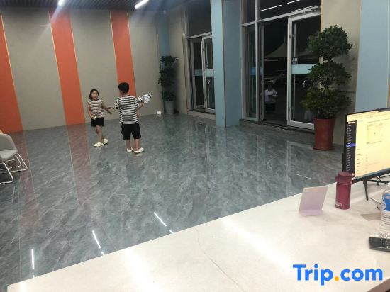 Rongcheng Intercontinental Apartments