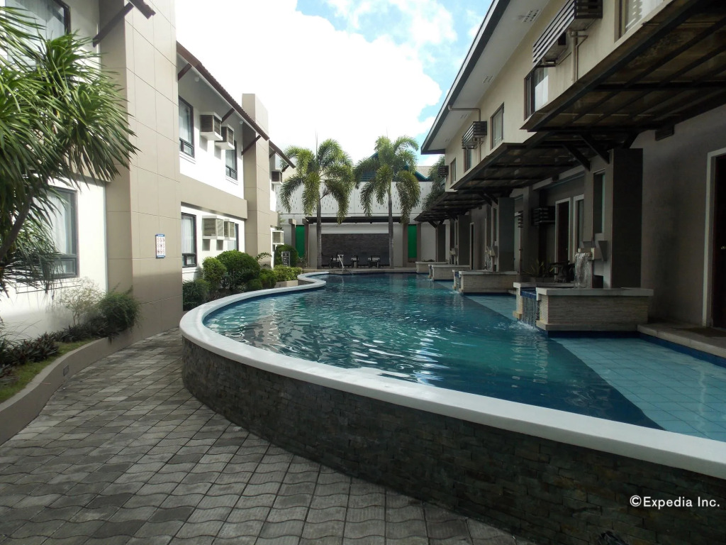 Circle Inn Hotel and Suites Bacolod