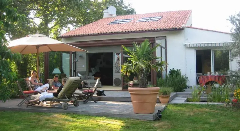 LAtelier dans la Verdure