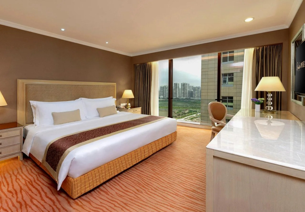 Similan Hotel Zhuhai-Gongbei Port High speed Railway Station