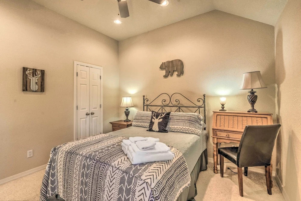 Hot Tub & Deck: Family Ruidoso Retreat!