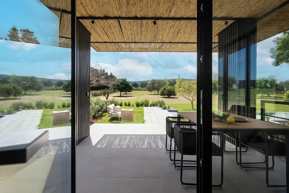 Scorzamara Country Lodges - Retreats with Private Pool or Jacuzzi