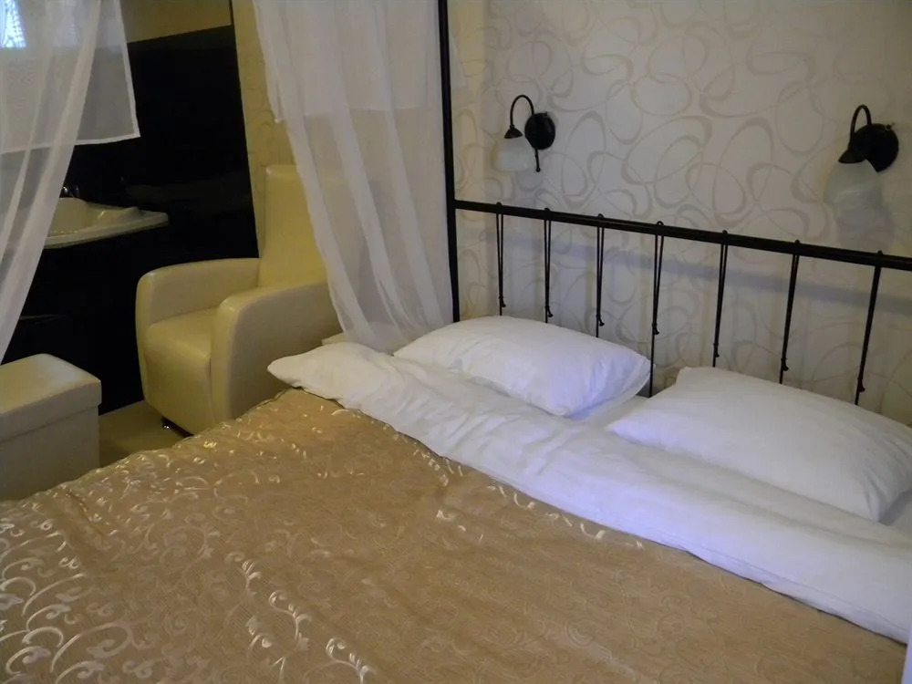 Garni Hotel Dash