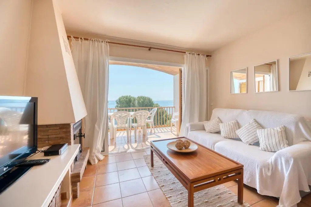Panoramic Sea Views