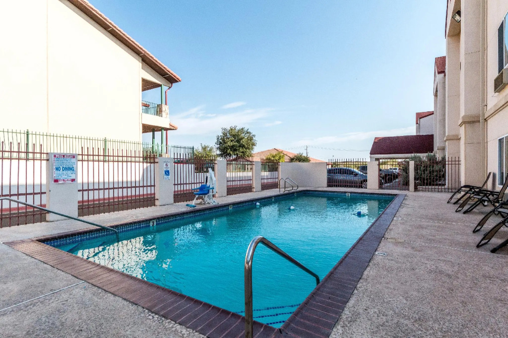 Quality Inn Laredo - Nuevo Laredo