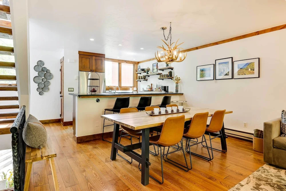 Elegant Vail Home - Walk to Booth Falls Trail