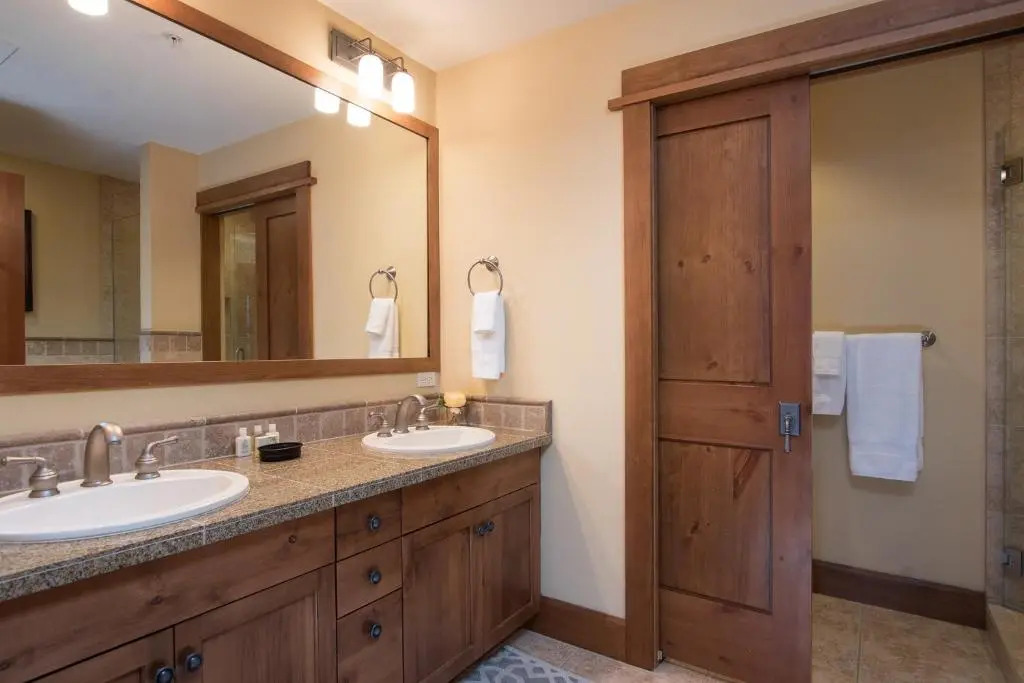Top Floor Residence in The Village at Northstar! - Iron Horse North 306