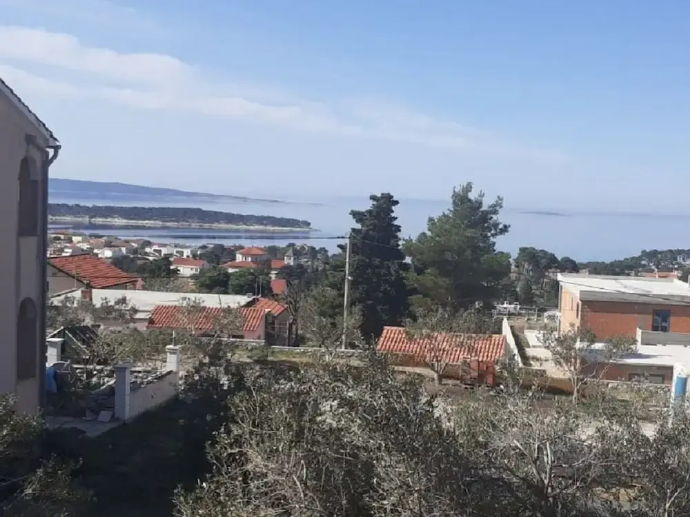 Nada- sea View - A2 - Crveni