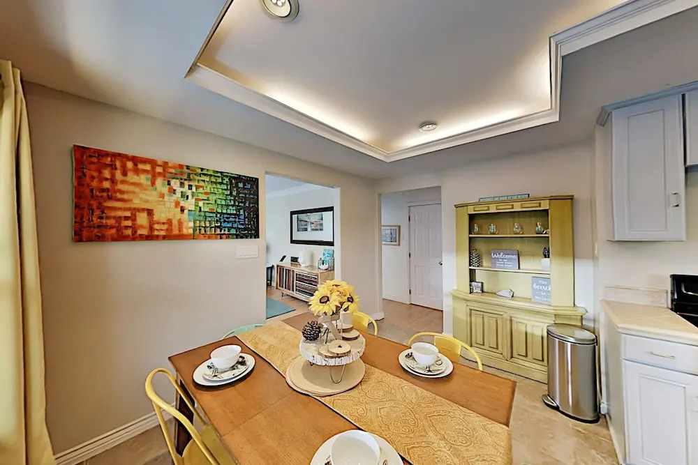 7085thav 2 Bedroom Home