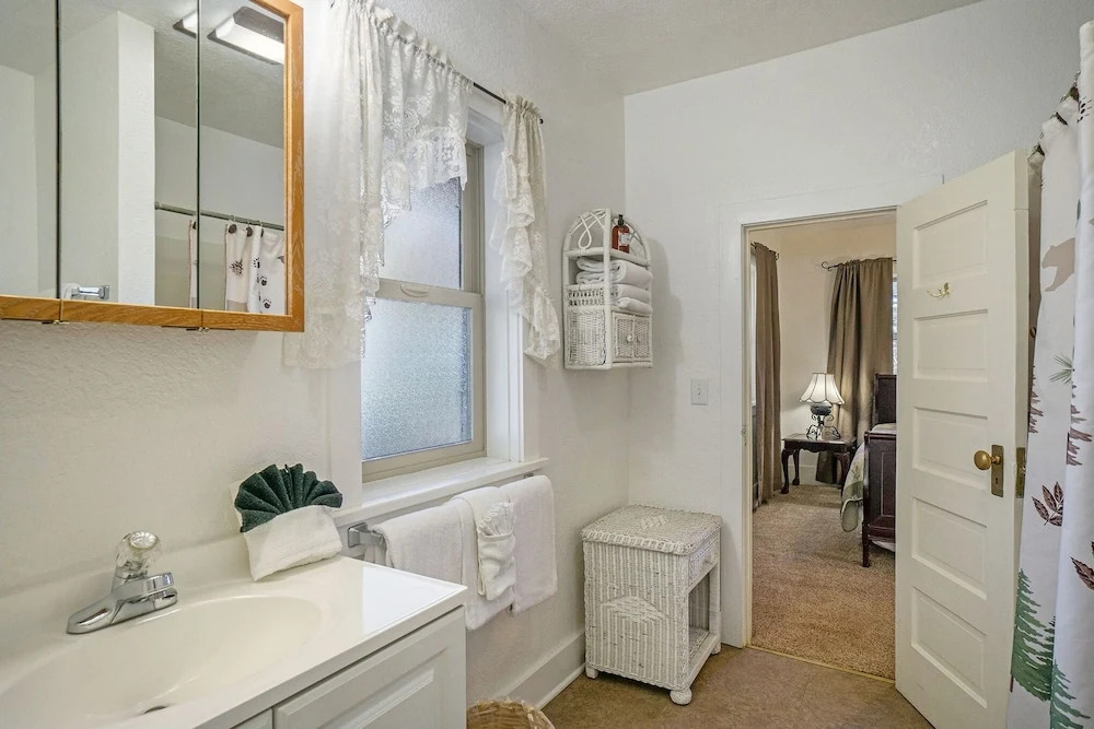 O'deer Cabin - Pet Friendly - Estes Park -- Ev#3241 2 Bedroom Cabin by RedAwning