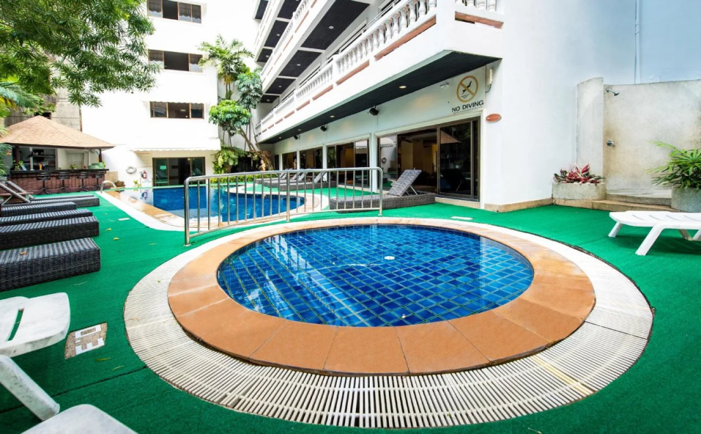 Patong Central Residence and Apartment