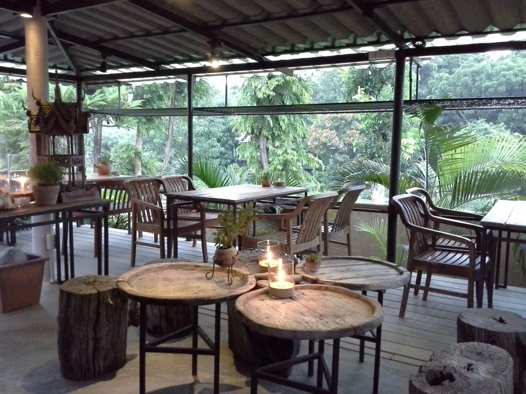 Chasorn Riverside Resort