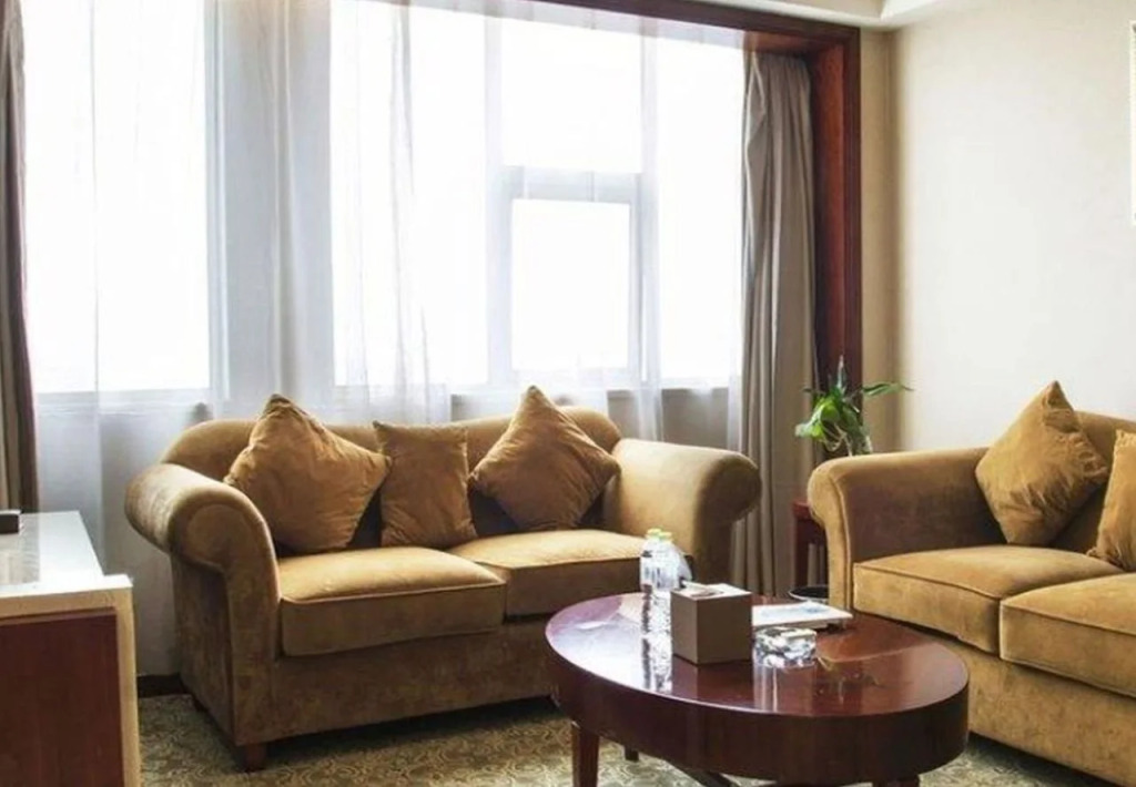 Ningbo Jiahe Hotel