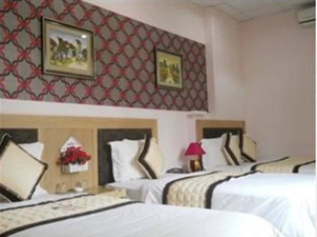 Red Hotel