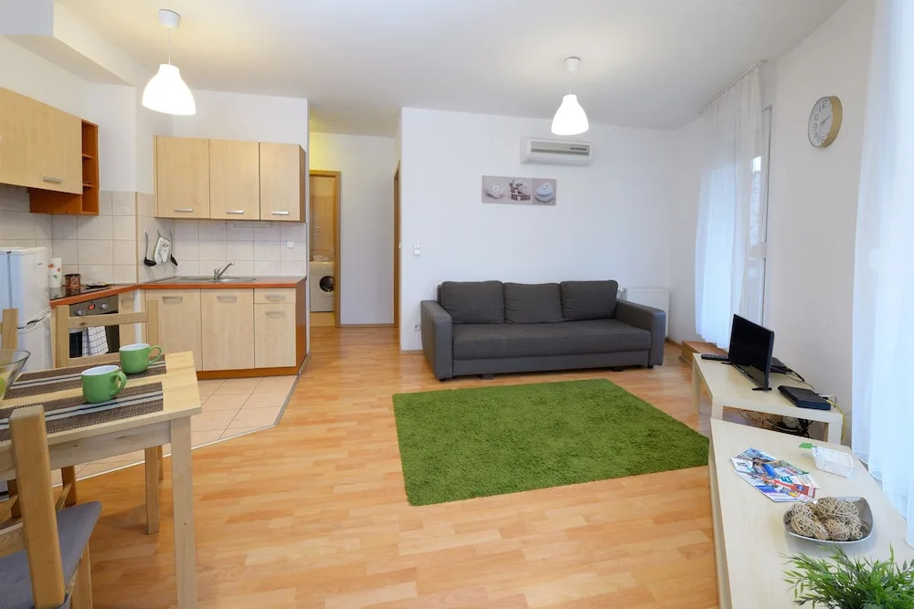 Corvina Apartments