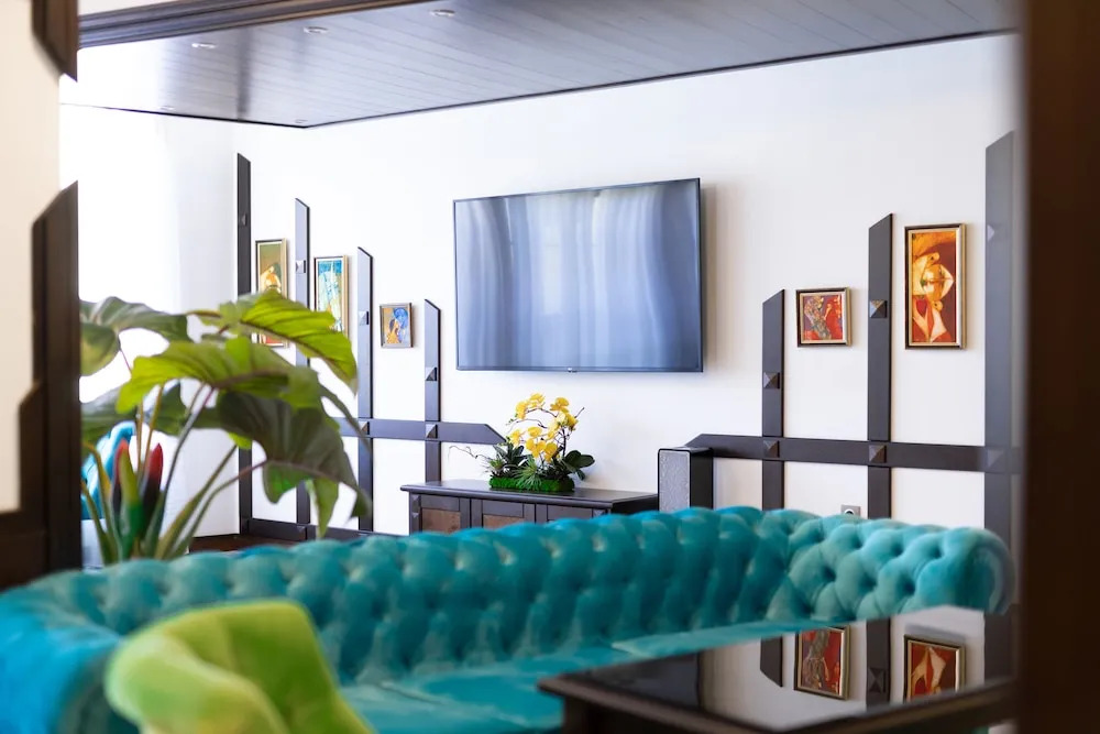 Armaco Residence