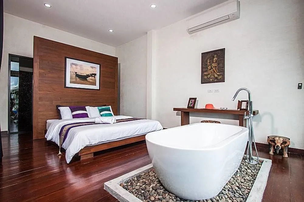 Paritta Sky Villa A 2 villas with 3 beds each