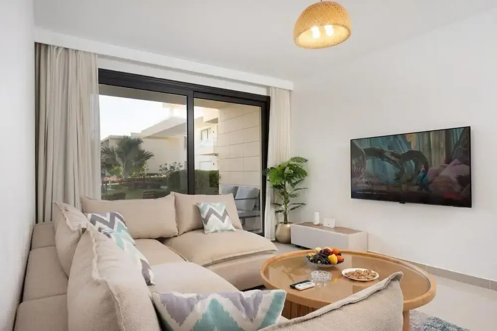 Vesta - Luxury APT - 2BR - G-cribs IV