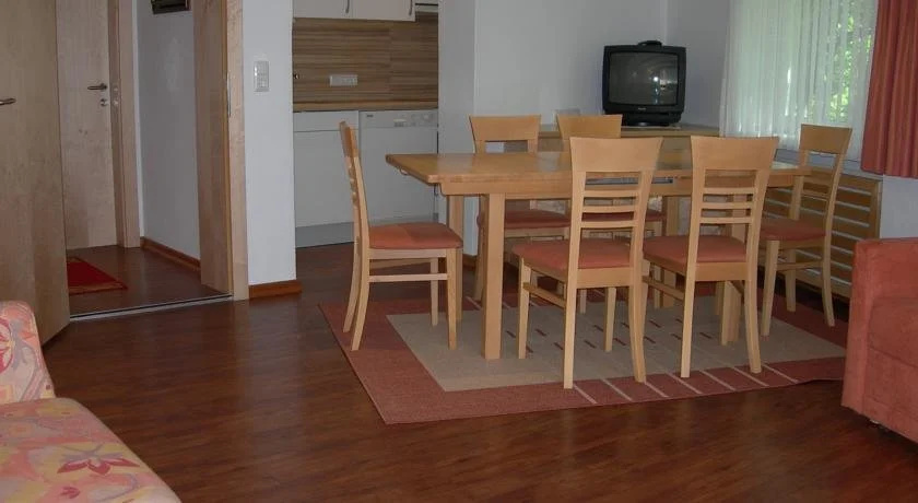 Hotel Garni Central - Zimmer - Studios - Apartments