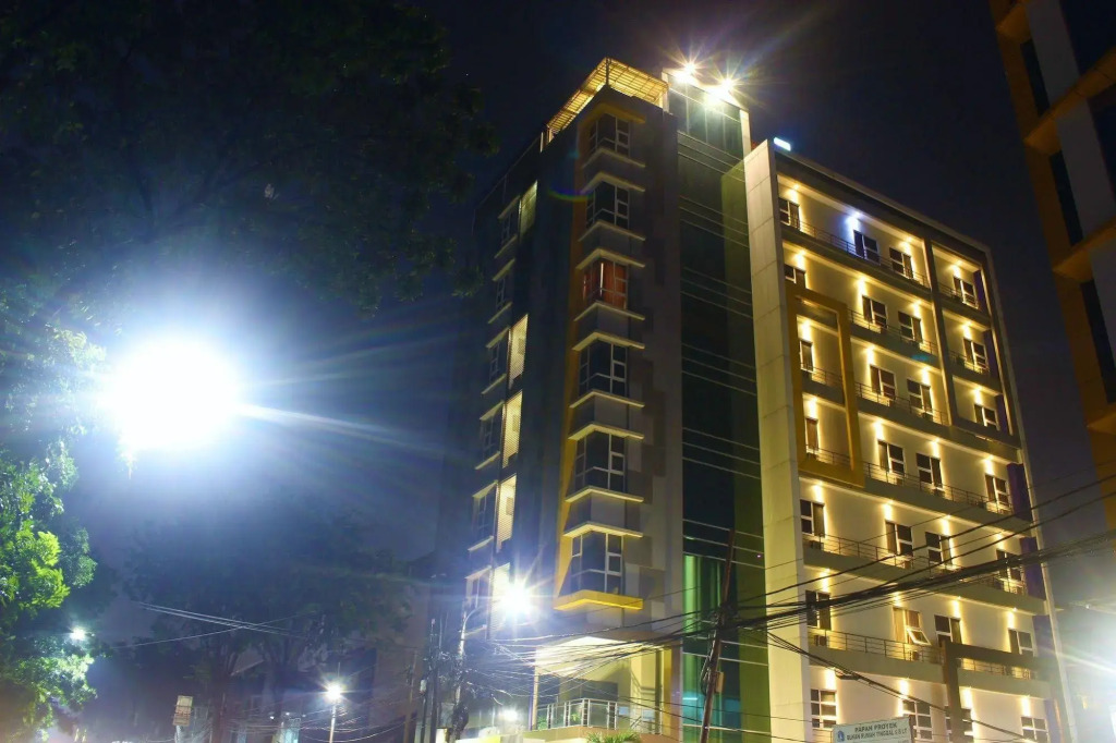 ZEN Rooms Cideng Timur Raya