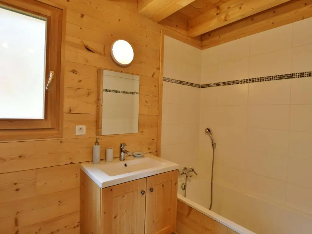 Chalet Le Grand-Bornand, 6 pièces, 8 personnes - FR-1-391-47