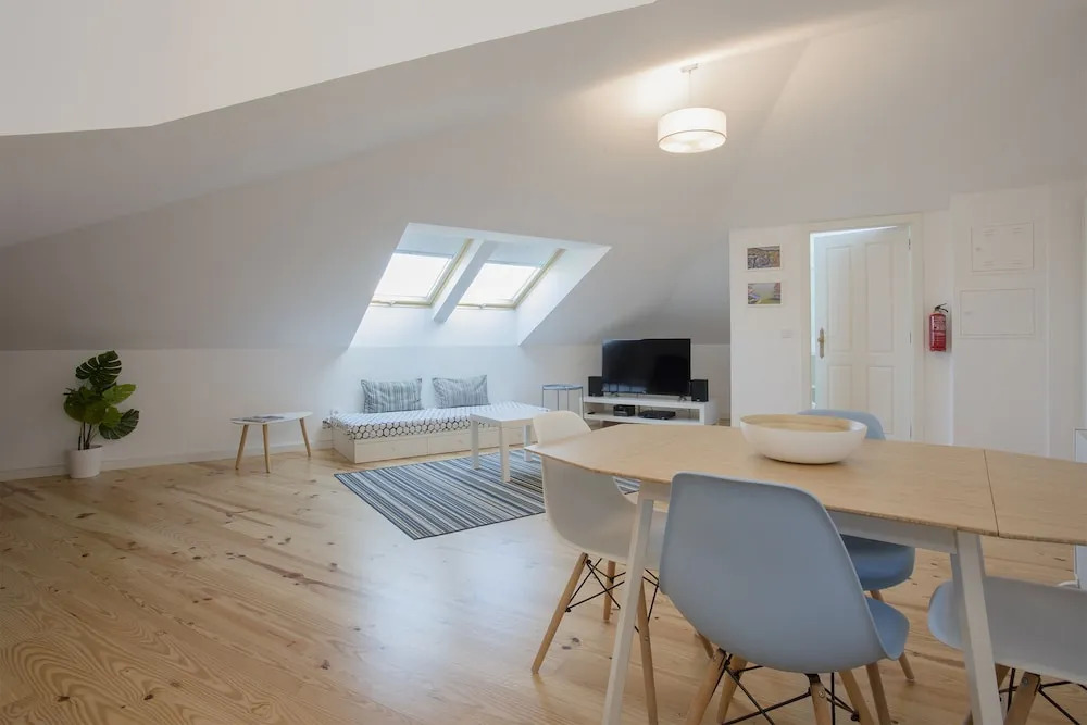 Liiiving - Cosy Downtown Apartments