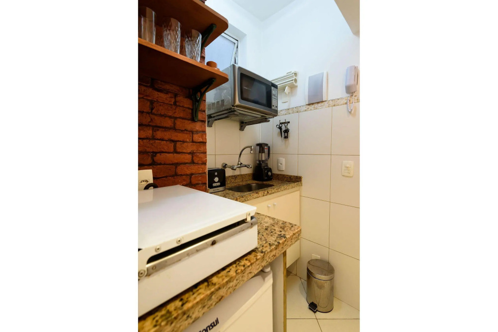 1Quarto em Copacabana a 400m da Praia |BR 194/1104