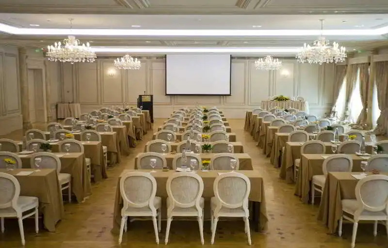 Pentelikon Hotel