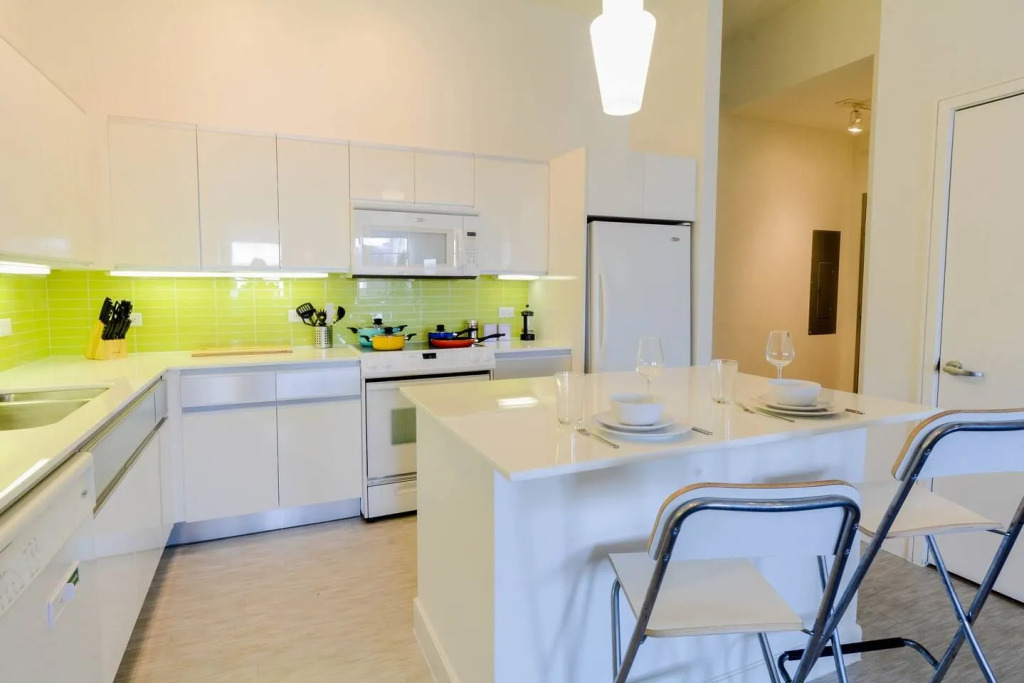 Downtown Dallas 2Br 2Bath Apt + Great Value
