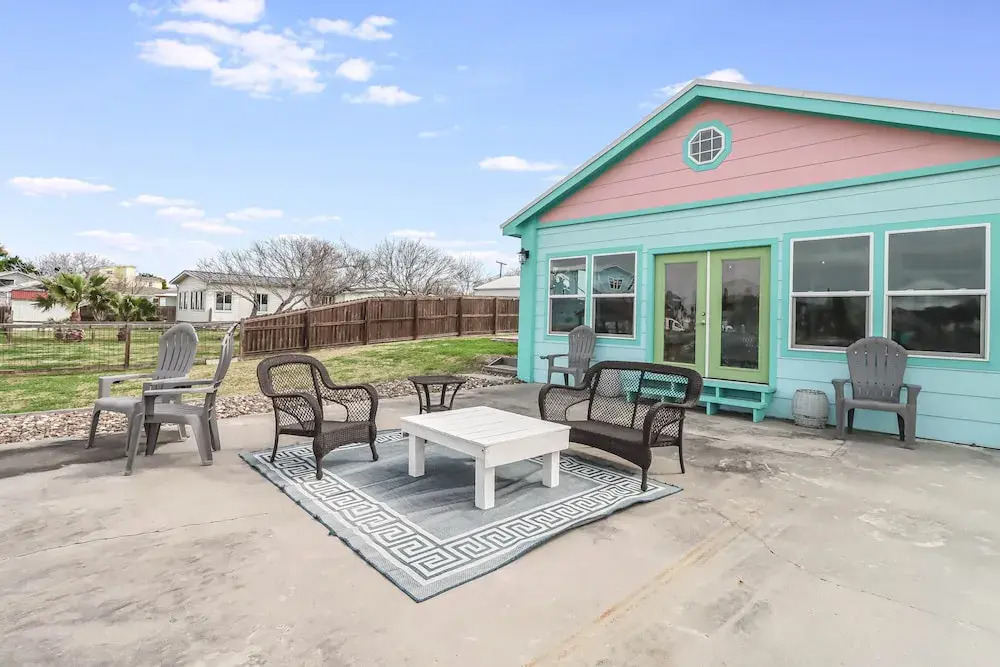 The Crabhouse Rp462 3 Bedroom Home by RedAwning