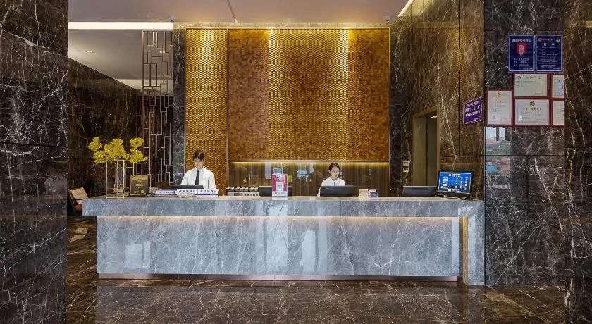 Golden Bay Hotel