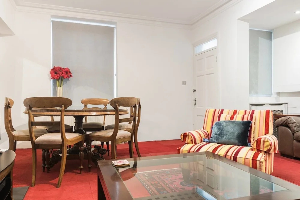 Beautiful Home in Chelsea Embankment, 3 Guests