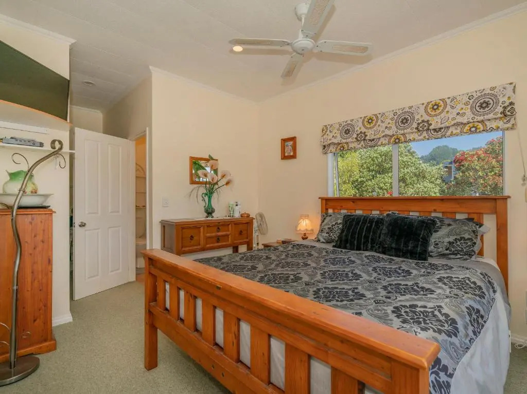 Harbour View Haven - Pauanui Holiday Home