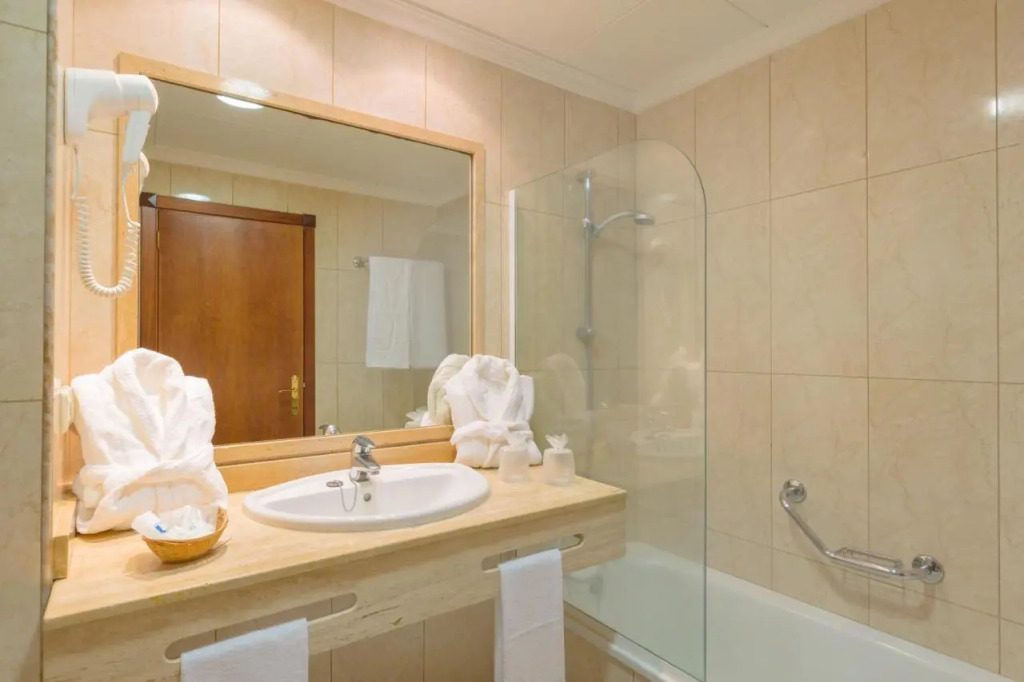 Complejo BLUESEA Puerto Resort compuesto por Hotel Canarife y Bonanza Palace