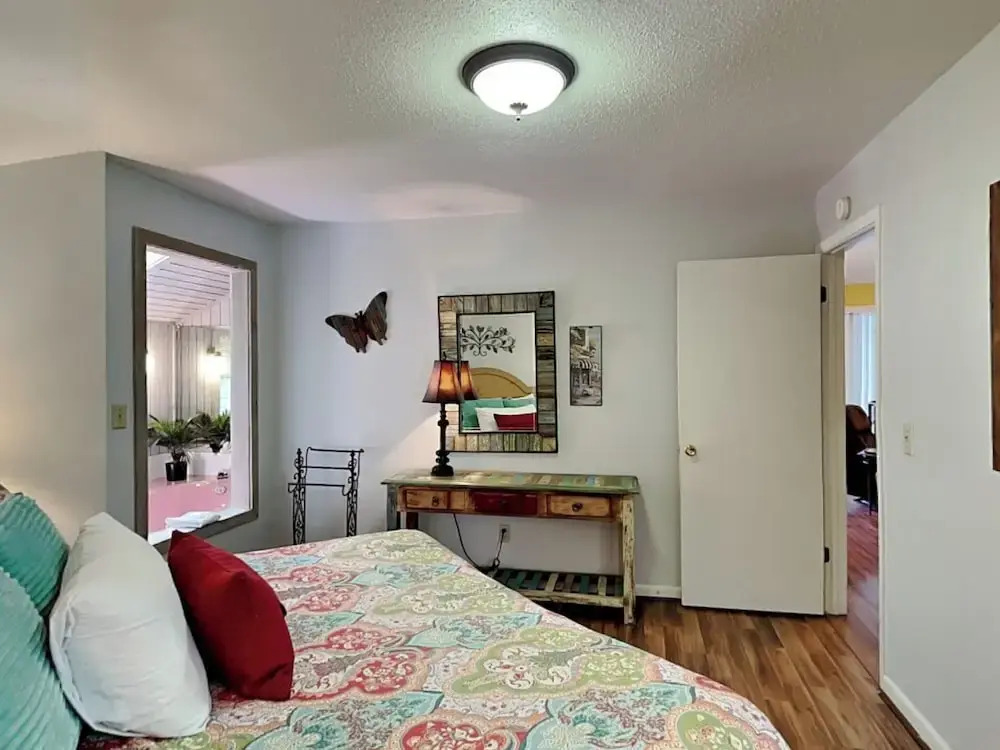 Smoky Mountain Dreams - Three Bedroom Cabin