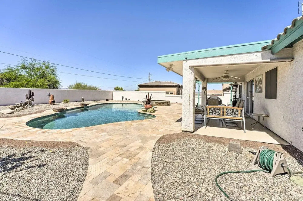 Charming Lake Havasu Home: 2 Mi to Body Beach!