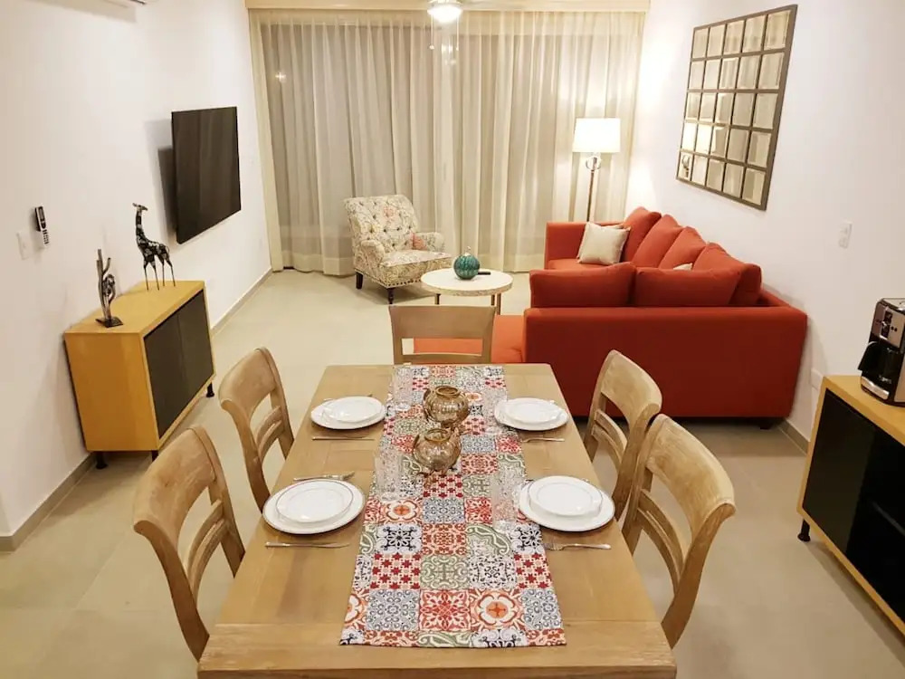 Cute 1 BR in amazing location by Happy Address